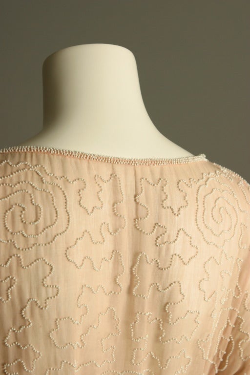Women's 1920s French beaded flesh- colored muslin dress For Sale