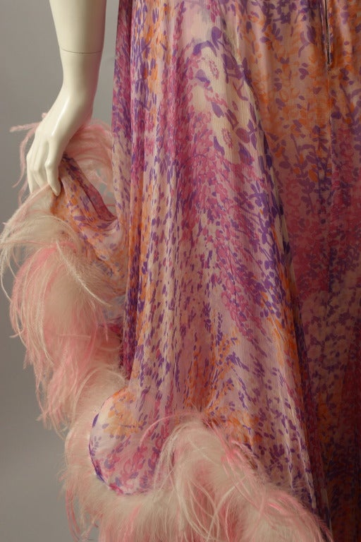 1970s Vaporous printed chiffon and ostrich feathers evening gown In New Condition In Newark, DE