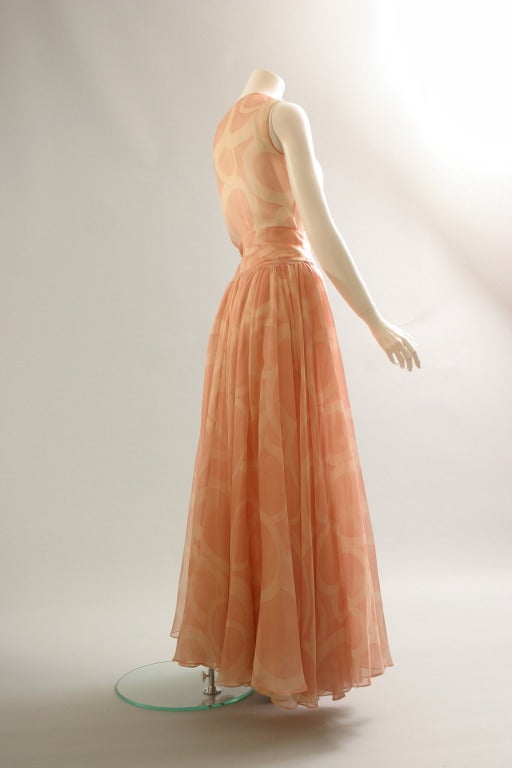 1970s Chanel Couture Attributed silk gazar gown For Sale 3