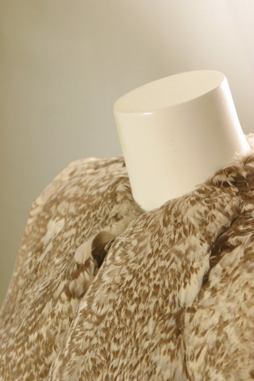 1930s Unusual sculptural sea gull feather cape For Sale 5