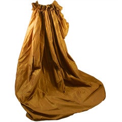 1980s NINA RICCI HAUTE COUTURE, bronze silk taffeta evening cape