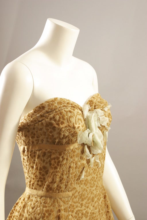 2006 ROCHAS COUTURE cut velvet and chiffon bustier evening gown In New Condition For Sale In Newark, DE