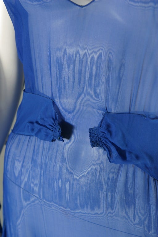 1930s Frech Haute Couture vivid blue silk chiffon evening gown For Sale 6