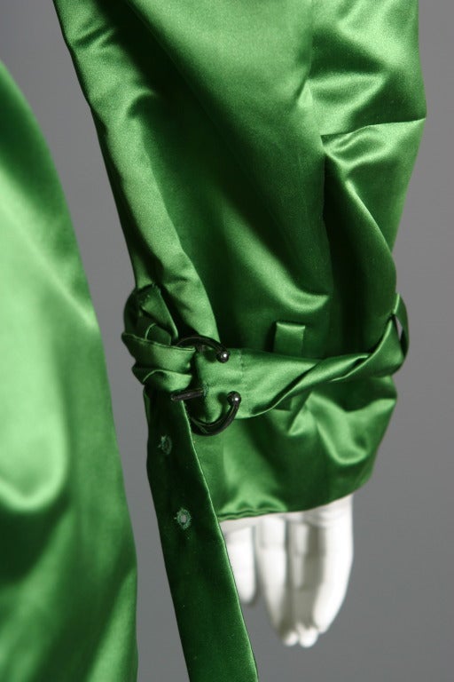 Women's CELINE superb emerald green silk satin trench coat For Sale