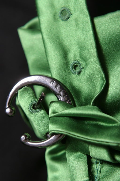 CELINE superb emerald green silk satin trench coat For Sale 2