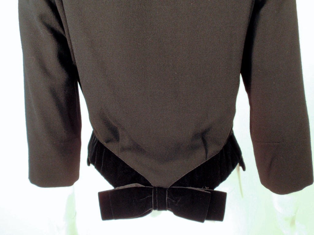 1950's Howard Greer Fitted Black Wool Waist Jacket w. Velvet Bows Size 6 For Sale 4