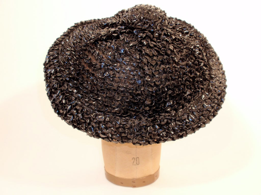 Christian Dior Chapeaux Black Woven Straw Beret w/ Velvet Band 22cm at  1stDibs | dior leather beret, woven beret, leather beret dior