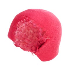 Christian Dior Chapeaux Hot Pink fur felt Cloche hat with Feather Detail