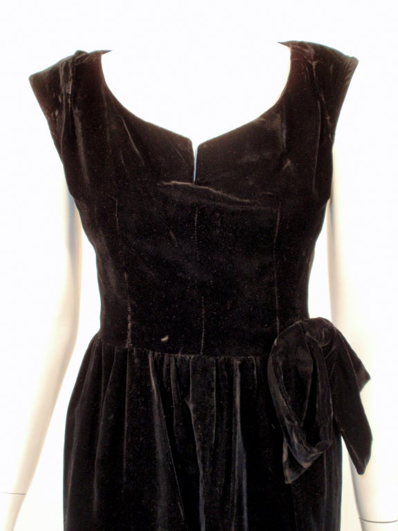 Christian Dior Haute Couture Black Velvet Cocktail Dress In Excellent Condition In Los Angeles, CA