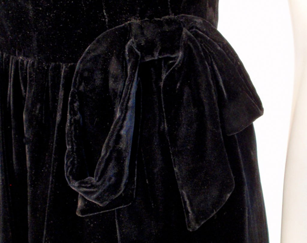 Christian Dior Haute Couture Black Velvet Cocktail Dress For Sale at