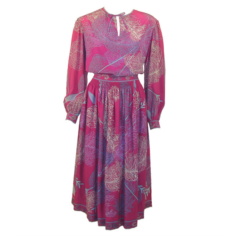 Emilio Pucci Fuschia Feather & Arrow Print Silk Peasant blouse & Wool skirt For Sale