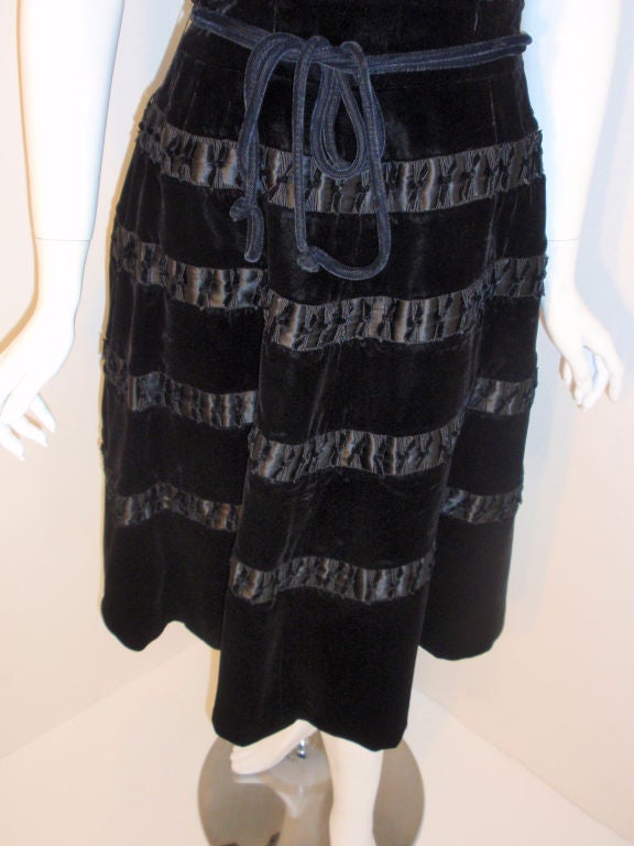 Harvey Berin Black Velvet Cocktail Dress with Silk Ribbons, 1960's For Sale 2