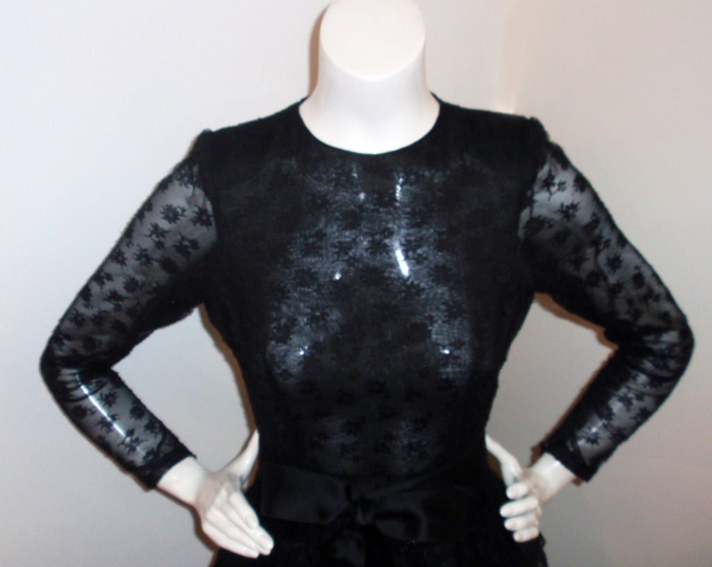 GIVENCHY COUTURE Black Lace Tiered Gown with Bow at Waist 4 In Excellent Condition For Sale In Los Angeles, CA