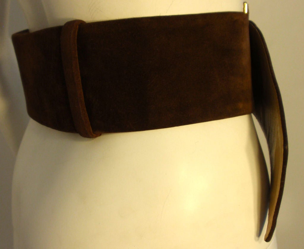 Judith Leiber Thick Brown Suede Belt W/Gold Hardware 1