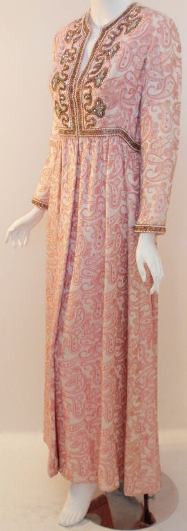 Ceil Chapman Long Pink Paisley Print Gown w/Beading, 1960's Size 8-10 In Excellent Condition In Los Angeles, CA