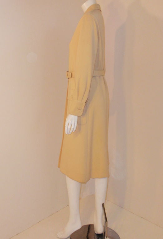 James Galanos Cream Trench Coat Dress w/ Belt, 1970's In Excellent Condition In Los Angeles, CA