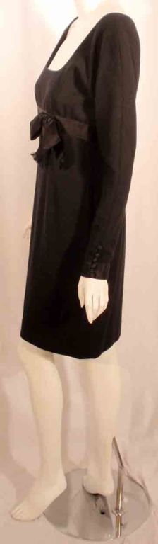 Carolyne Roehm Vestido de cóctel negro con lazo en Bueno estado para la venta en Los Angeles, CA