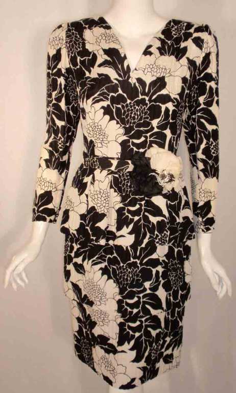 Women's Andre Laug Black and White Silk Floral Print Dress w/Flower Belt For Sale