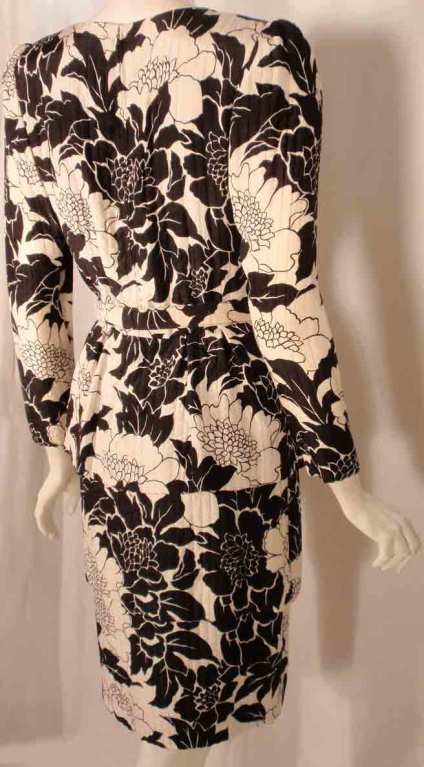 Andre Laug Black and White Silk Floral Print Dress w/Flower Belt For Sale 4