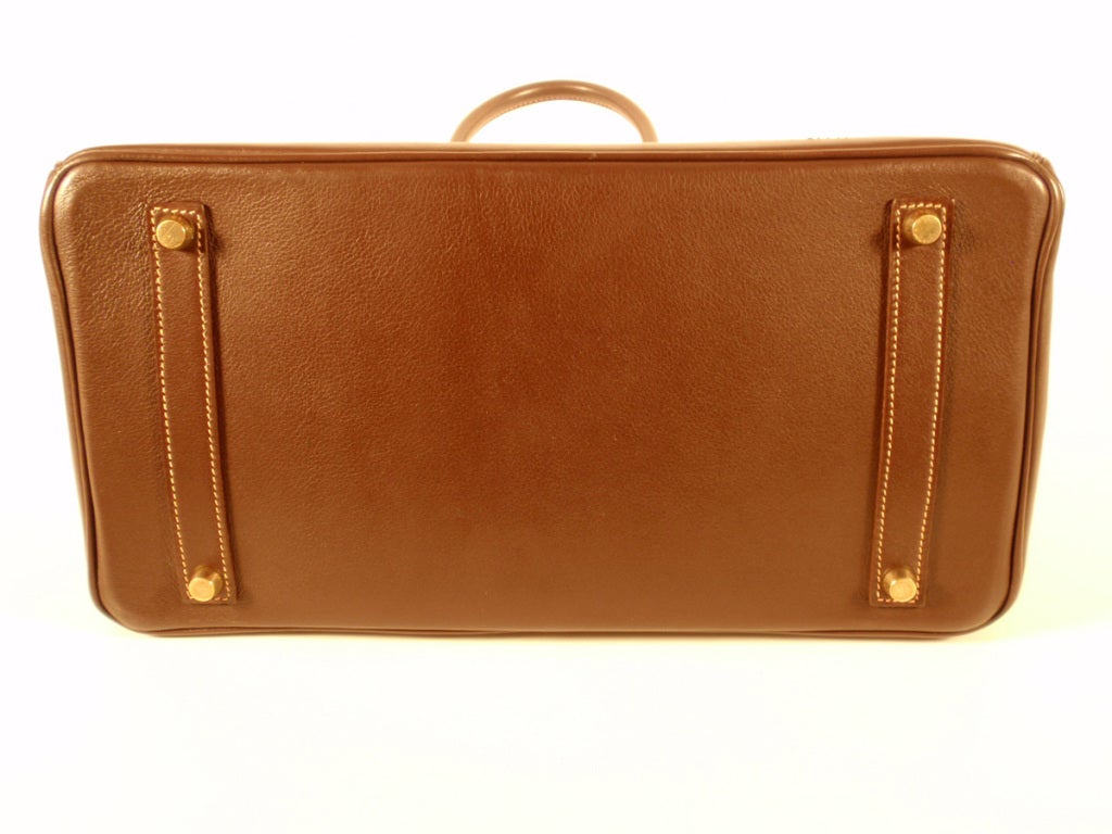 Hermes Brown Leather Birkin Bag, Gold Clasp, 2 Handles, 35 cm 3