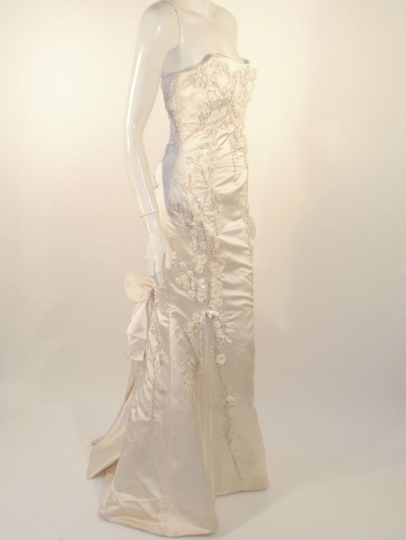 Carolina Herrera Cream Satin Strapless Wedding Gown w/ Beading 1