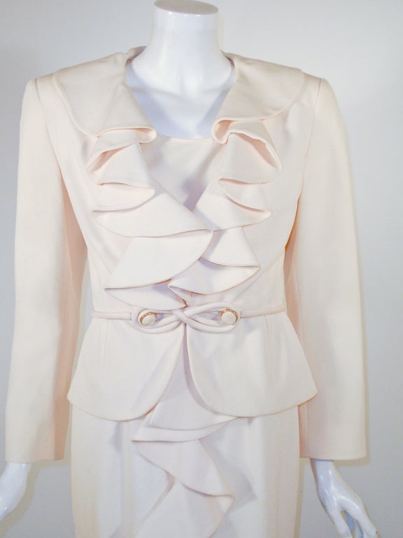 Valentino Night Cream Wool Crepe Cap Sleeve dress & Jacket with Self Belt 8 In Excellent Condition For Sale In Los Angeles, CA