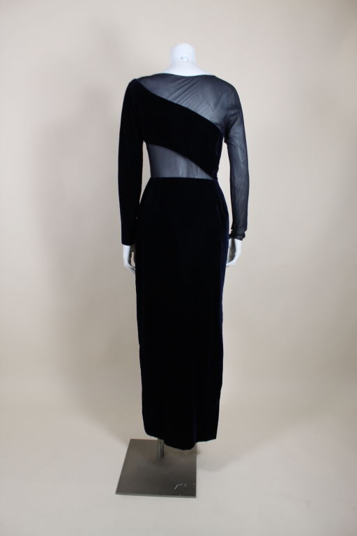 1980's Carolyn Roehm Midnight Blue Velvet Cutaway Gown For Sale 2