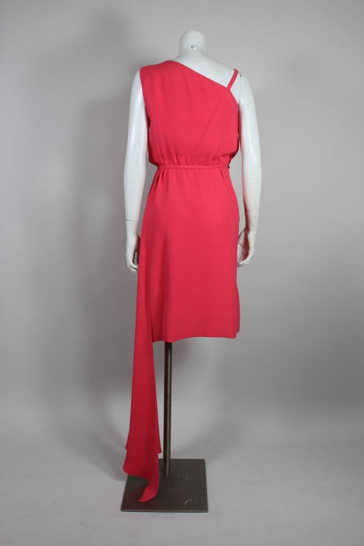 1960’s Mainbocher Coral Silk Crepe Asymmetrical Cocktail Dress For Sale 2