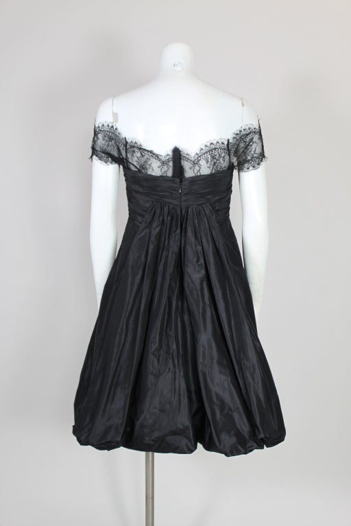 Oscar De La Renta Silk Taffeta and Lace Cocktail Dress For Sale 1