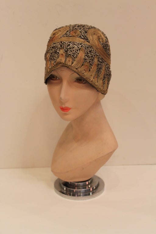 1920's Metallic Lamé Cloche Hat For Sale 1
