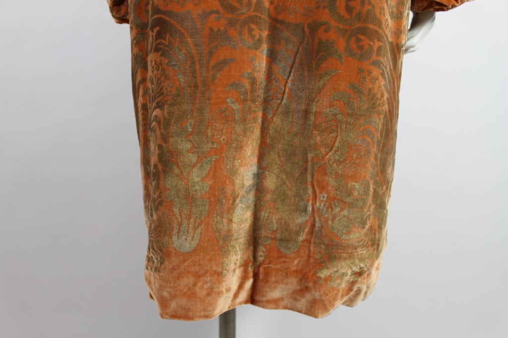 1920's Gallenga Stenciled Silk Velvet Coat For Sale 4