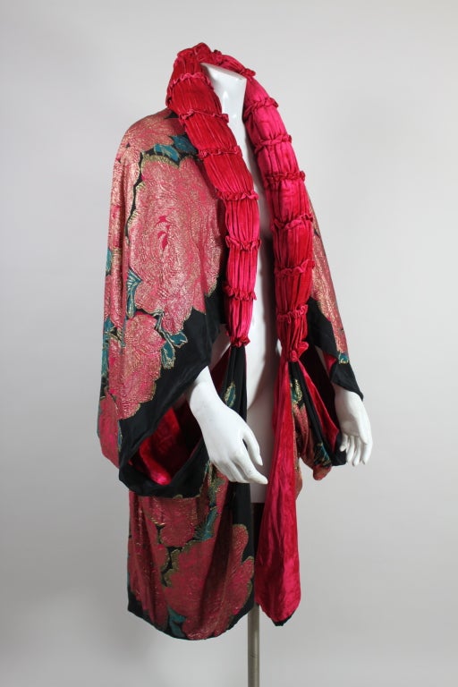 1920's Art Deco Metallic Lamé Rose Coat 1