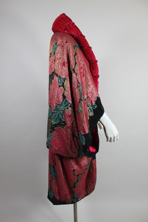 1920's Art Deco Metallic Lamé Rose Coat 2