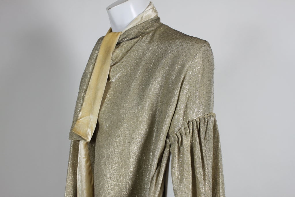 1920’s Shimmering Gold Silk Lamé Duster Coat For Sale 1