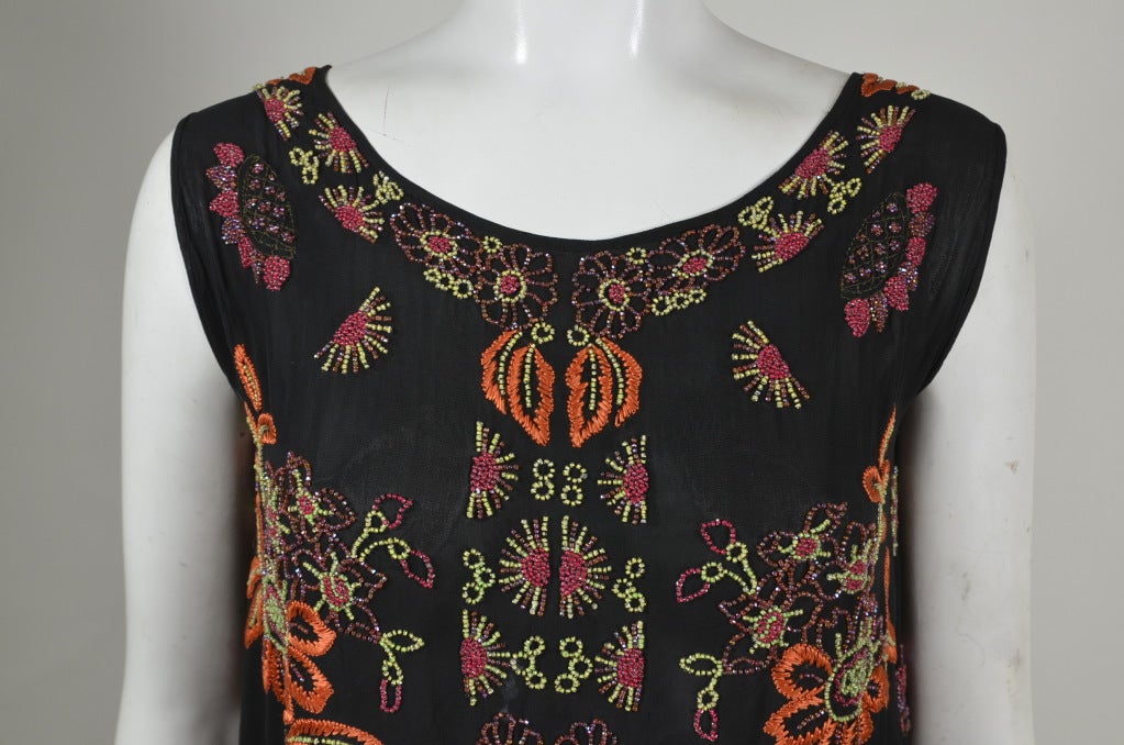 1920s Silk Chiffon Botanical Beaded Dress with Pleated Sash In Good Condition For Sale In Los Angeles, CA