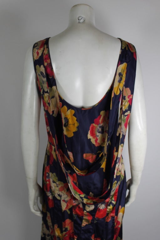 1930s Blue Silk Bias Gown with Large Scale Floral Print For Sale 5