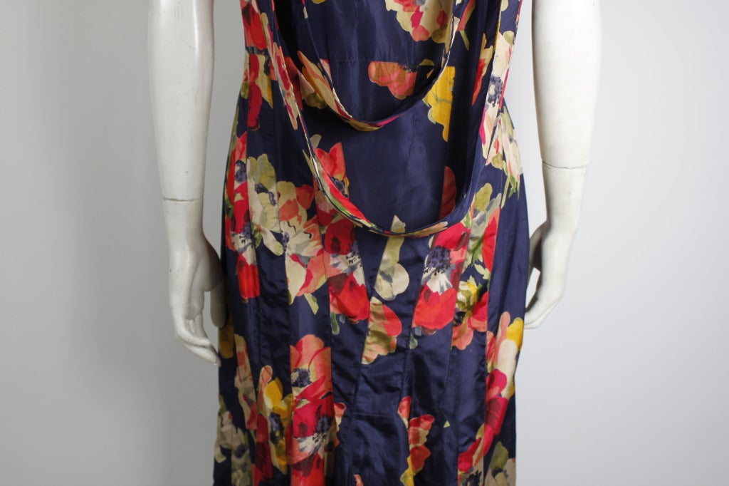 1930s Blue Silk Bias Gown with Large Scale Floral Print For Sale 4