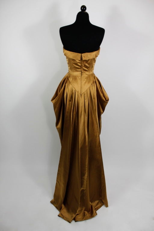 Women's 1950s Glimmering Copper Strapless Satin Architectural Gown