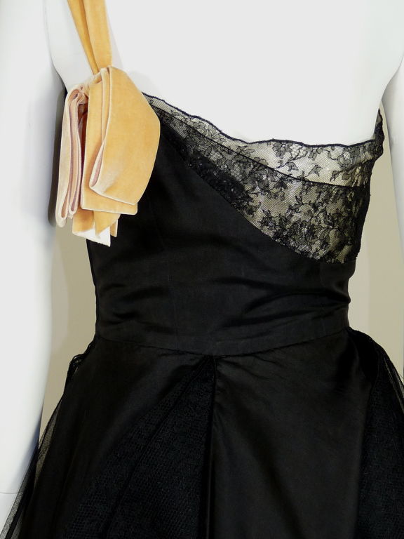 Elizabeth Arden 1950's Silk Organza & Lace Petal Gown For Sale 6