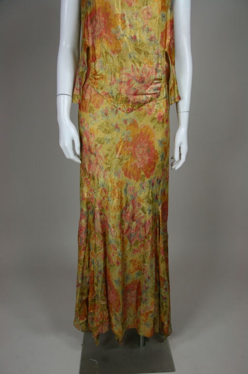 1930s Floral Gold Lamé Gown In Excellent Condition In Los Angeles, CA