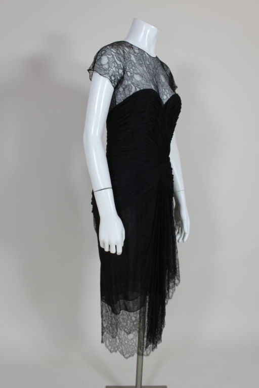 Oscar de la Renta Chiffon and Chantilly Lace Dress, 1980s For Sale 1