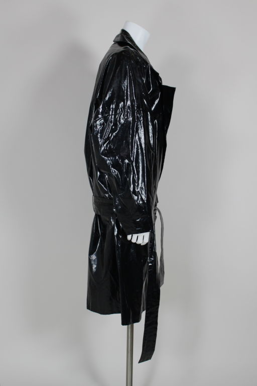 trench vinyl noir