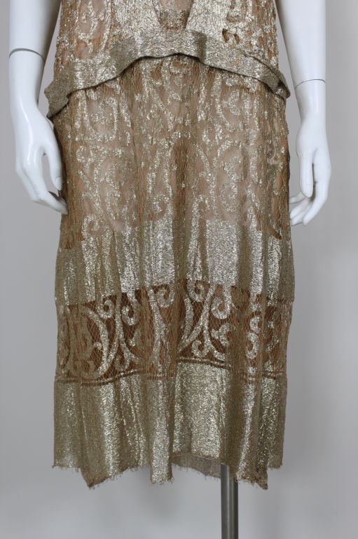 1920s Metallic Gold Lamé Lace Party Dress In Excellent Condition For Sale In Los Angeles, CA