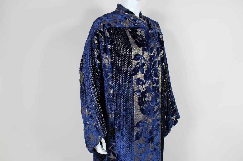 1920's Devoré Silk Velvet & Gold Lamé Floral Opera Coat 3