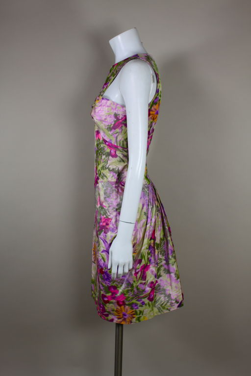 Bill Blass 1980s Garden Floral Chiné Silk Taffeta Party Dress In Excellent Condition In Los Angeles, CA