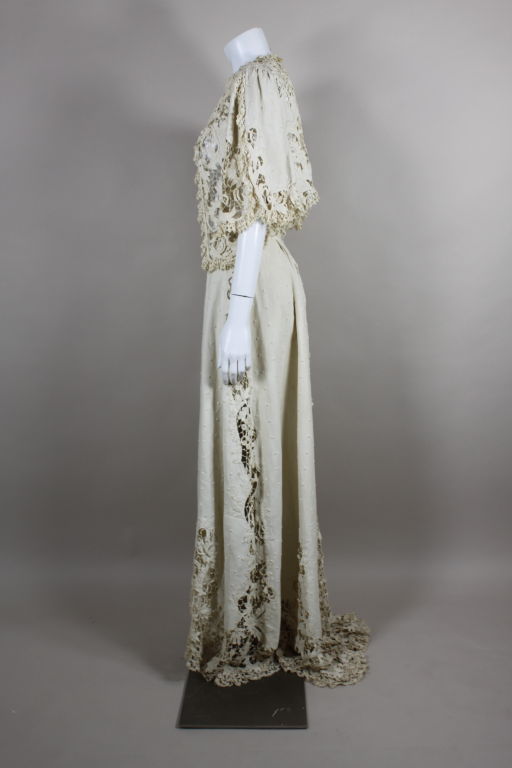 Edwardian Cotton Battenburg Lace & Linen Walking Suit In Excellent Condition For Sale In Los Angeles, CA