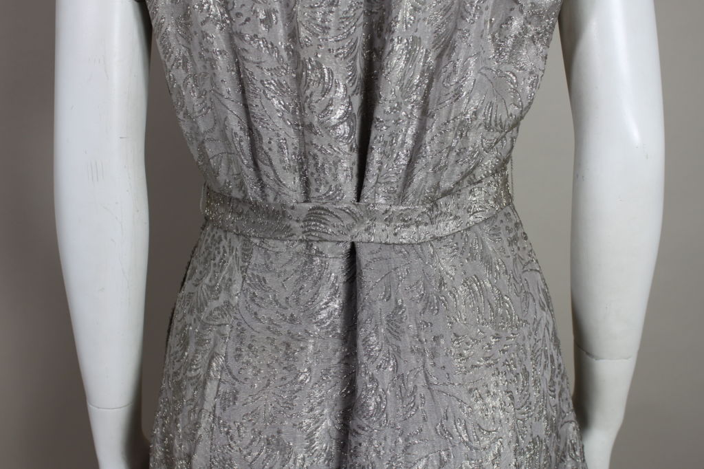 1930’s Silver Lamé Pleated Gown with Rose Trim For Sale 5