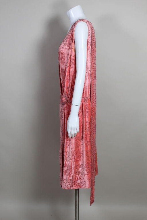 1920s Beaded Peach Silk Velvet Party Dress In Excellent Condition For Sale In Los Angeles, CA