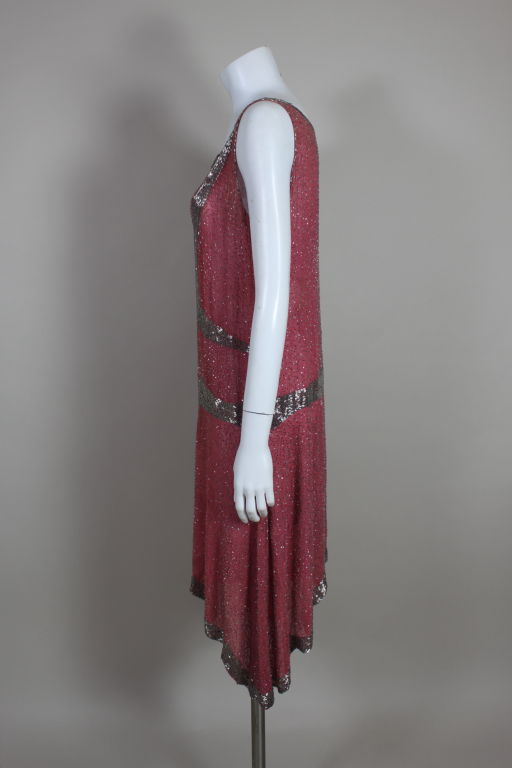 1920s Rose Pink Beaded French Flapper Dress In Excellent Condition In Los Angeles, CA