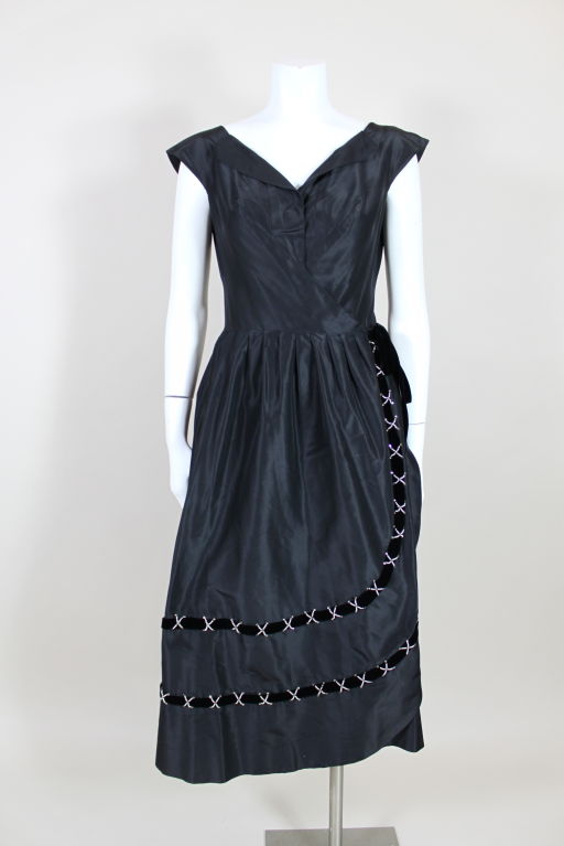 Black 1950’s Hattie Carnegie Silk Taffeta Cocktail Dress For Sale